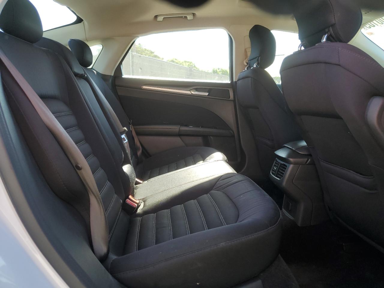 2015 Ford Fusion Se VIN: 3FA6P0H79FR144927 Lot: 82600105