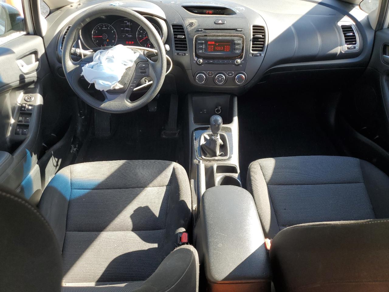 2018 Kia Forte Lx VIN: 3KPFK4A7XJE208063 Lot: 82446465