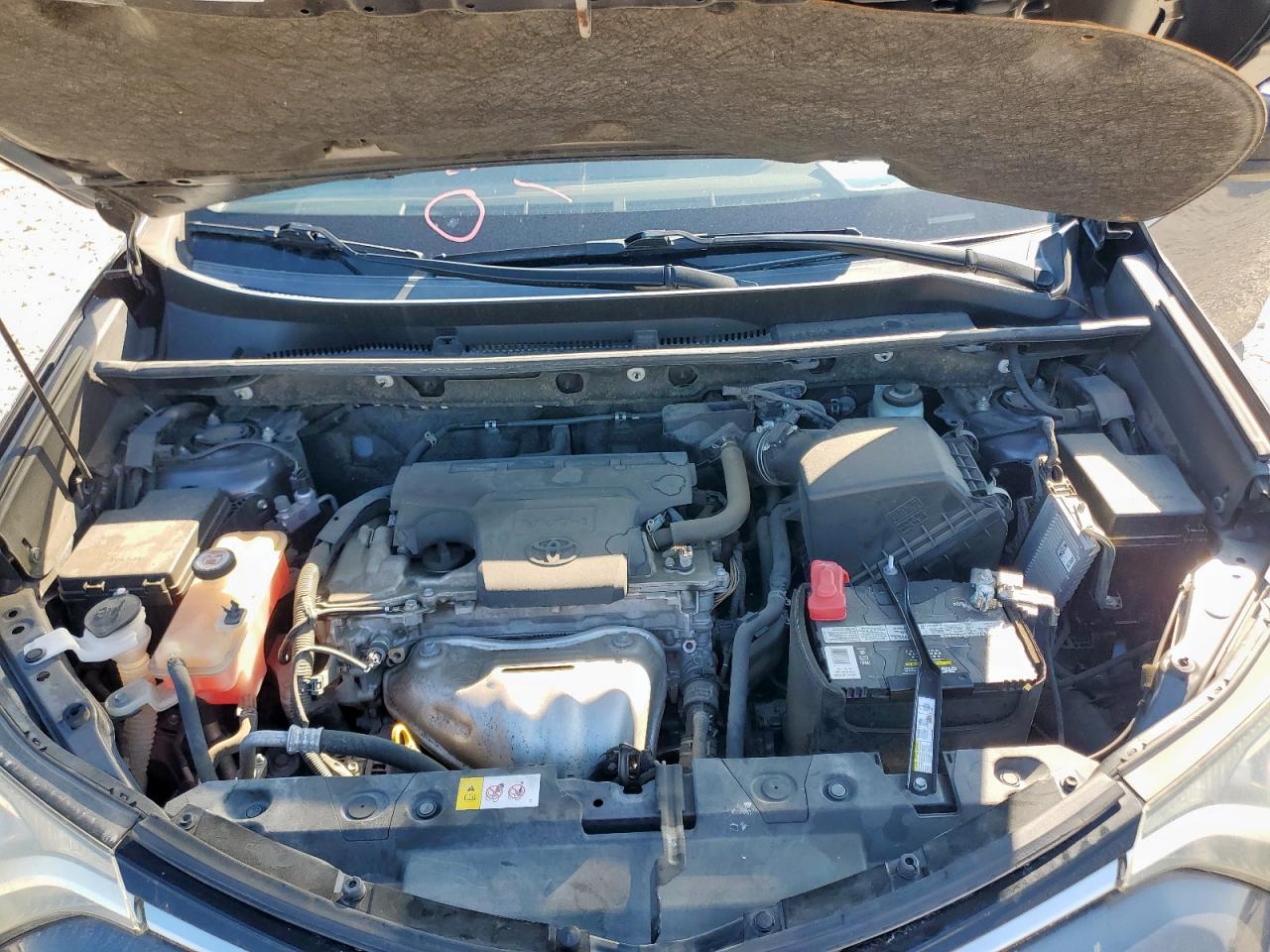 2018 Toyota Rav4 Le VIN: JTMZFREV8JJ736677 Lot: 85577585