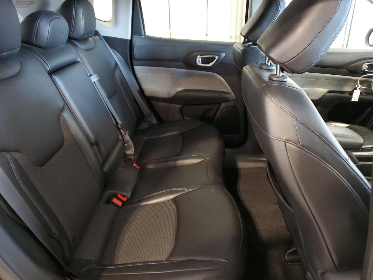 2022 Jeep Compass Latitude VIN: 3C4NJDBBXNT176752 Lot: 85547615