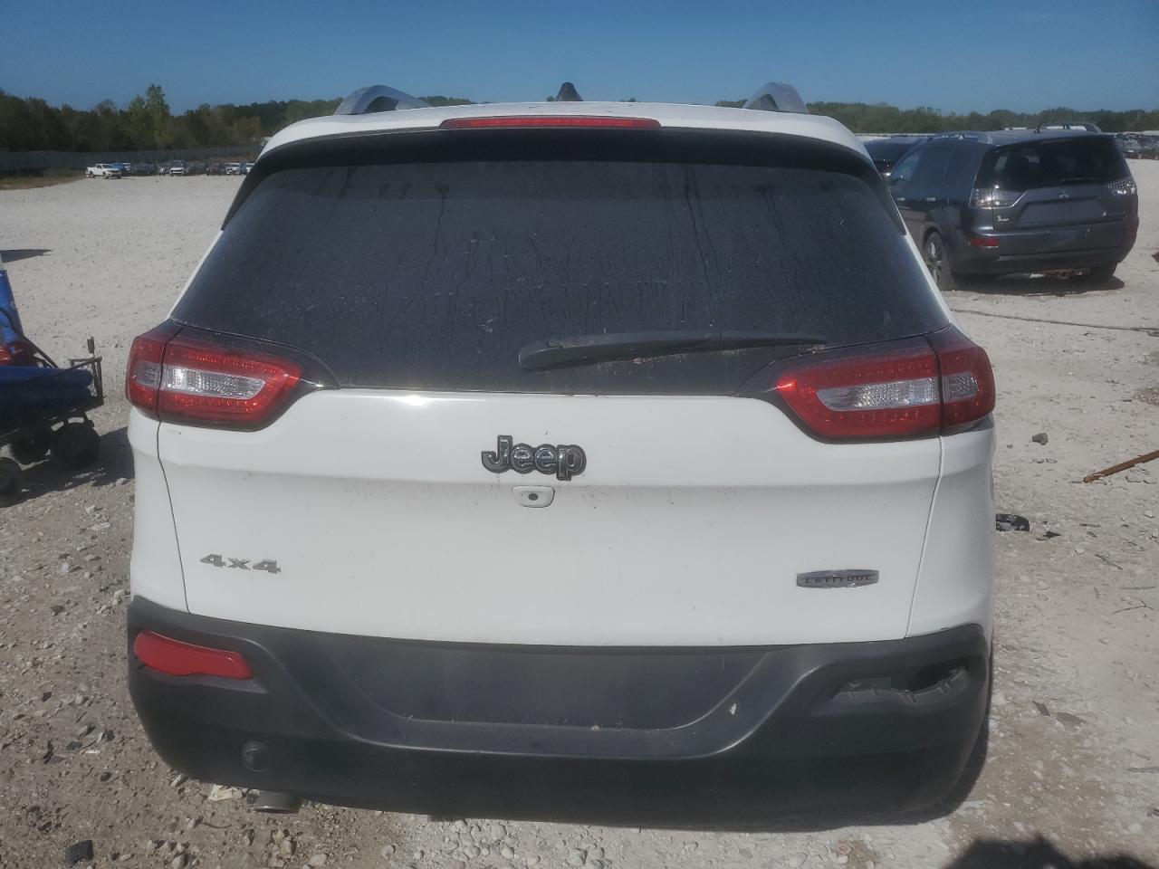 2016 Jeep Cherokee Latitude VIN: 1C4PJMCB7GW193450 Lot: 84939035