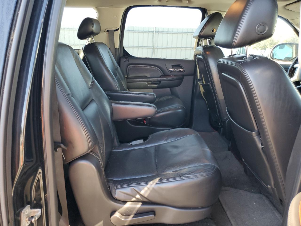 2007 Cadillac Escalade Esv VIN: 1GYFK66897R321586 Lot: 82005895