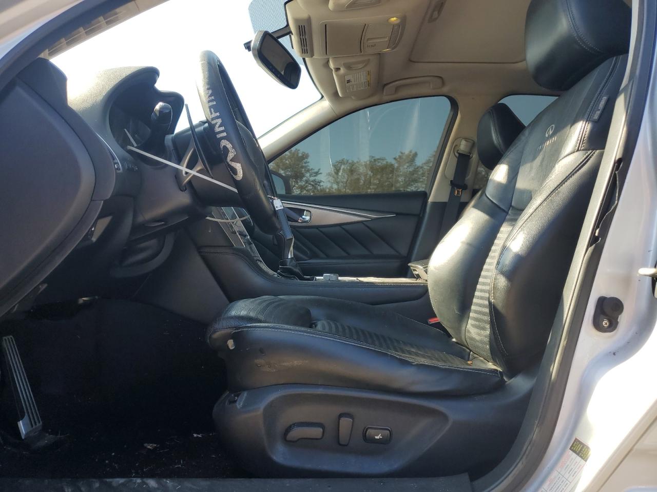 2014 Infiniti Q50 Base VIN: JN1BV7AR0EM685927 Lot: 81983455