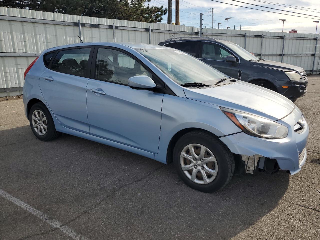 KMHCT5AE4EU166934 2014 Hyundai Accent Gls 2014 Hyundai Accent Gls VIN: KMHCT5AE4EU166934 Lot: 89462495