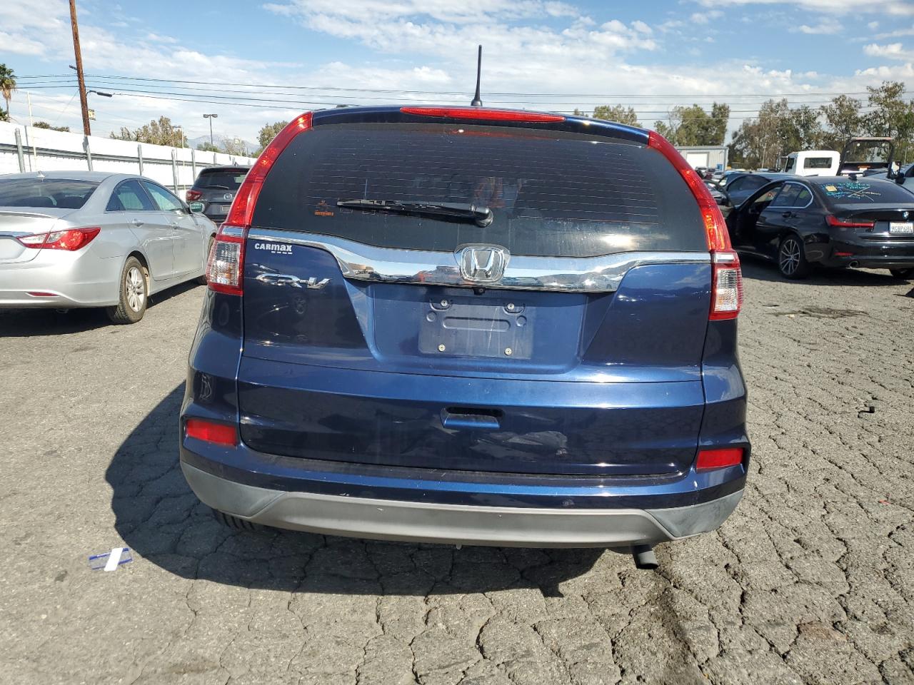 2015 Honda Cr-V Lx VIN: 2HKRM3H39FH558338 Lot: 87465025