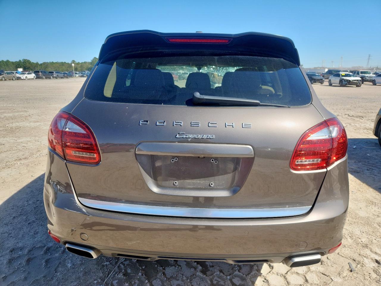 2011 Porsche Cayenne VIN: WP1AA2A21BLA04670 Lot: 90525985