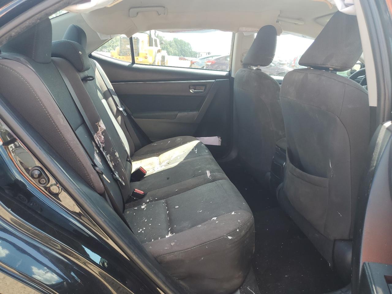 2017 Toyota Corolla L VIN: 2T1BURHE5HC863136 Lot: 82271385