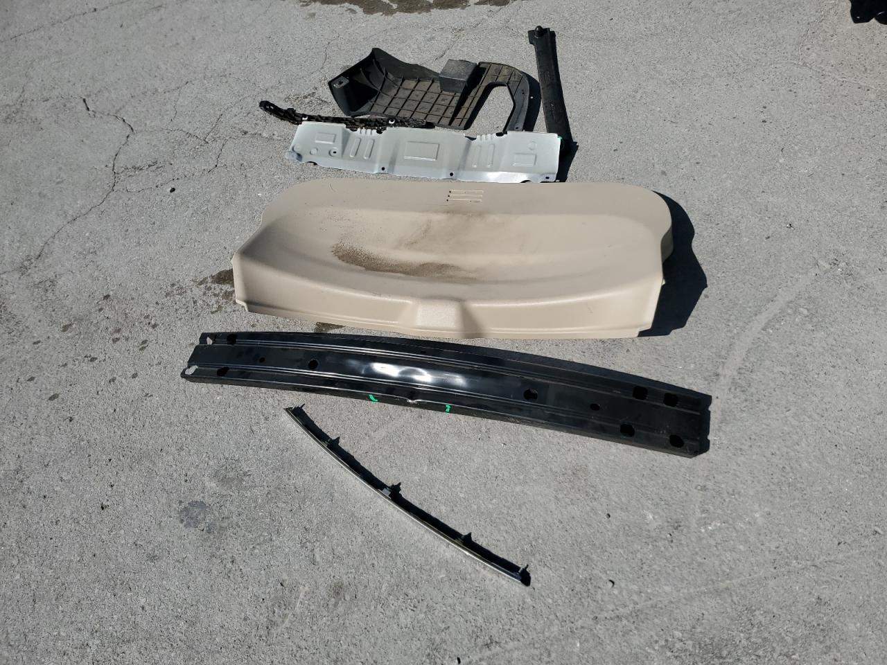 2018 Nissan Rogue S VIN: JN8AT2MT9JW486452 Lot: 85010545