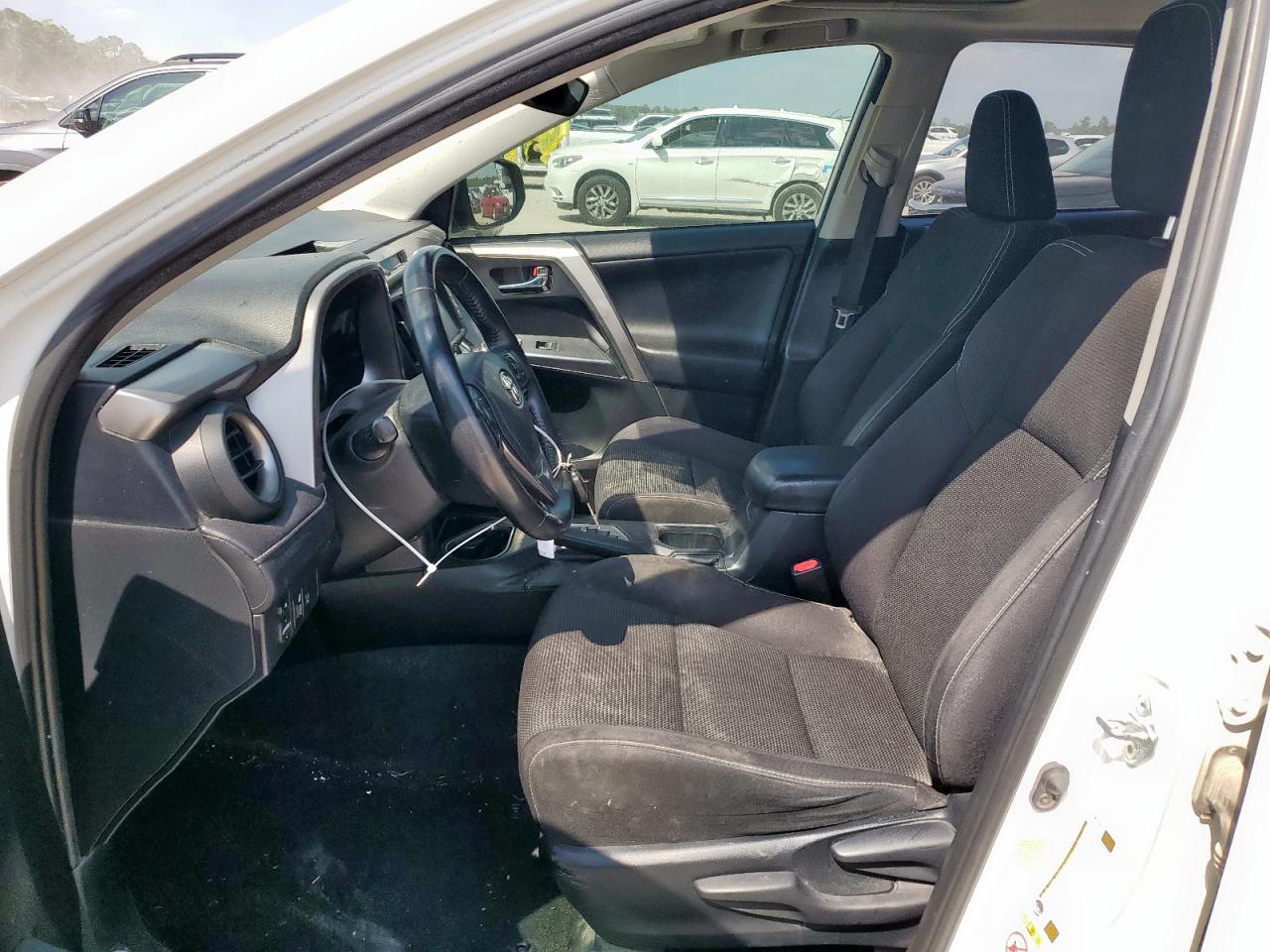 2017 Toyota Rav4 Xle VIN: JTMWFREV6HD097372 Lot: 84816085