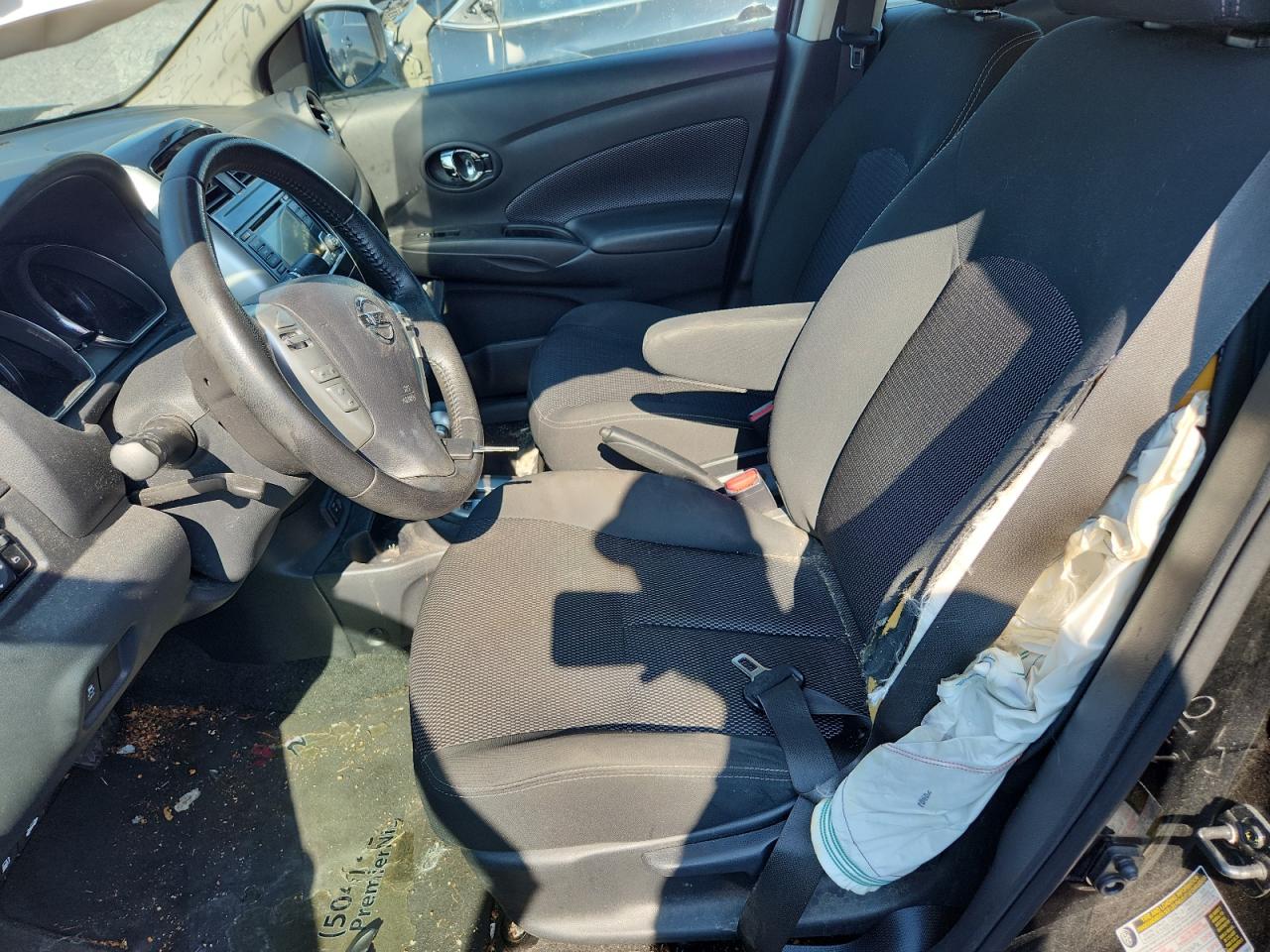 2018 Nissan Versa S VIN: 3N1CN7APXJL809614 Lot: 84009445