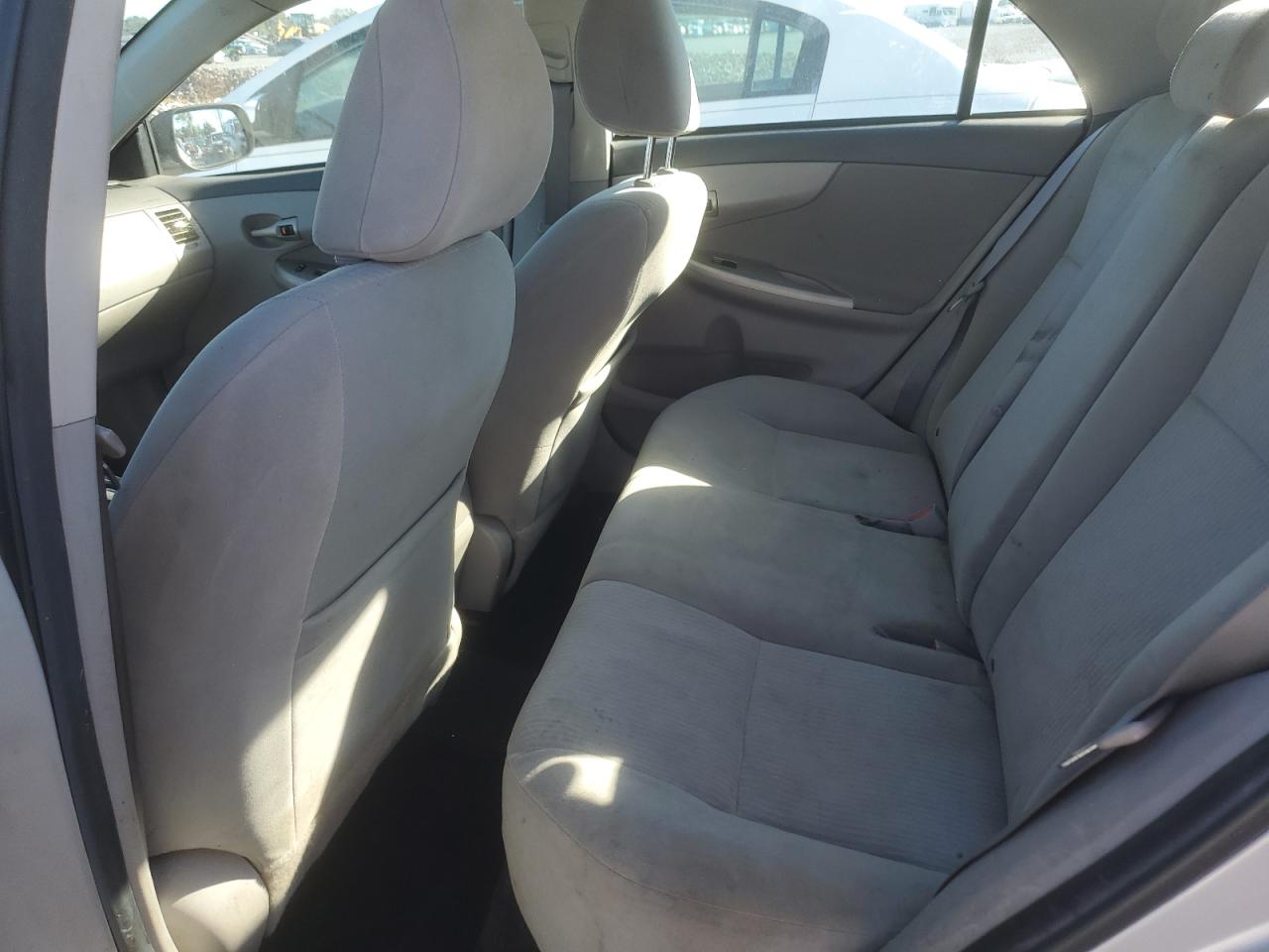 X (E140, E150) X (E140, E150)