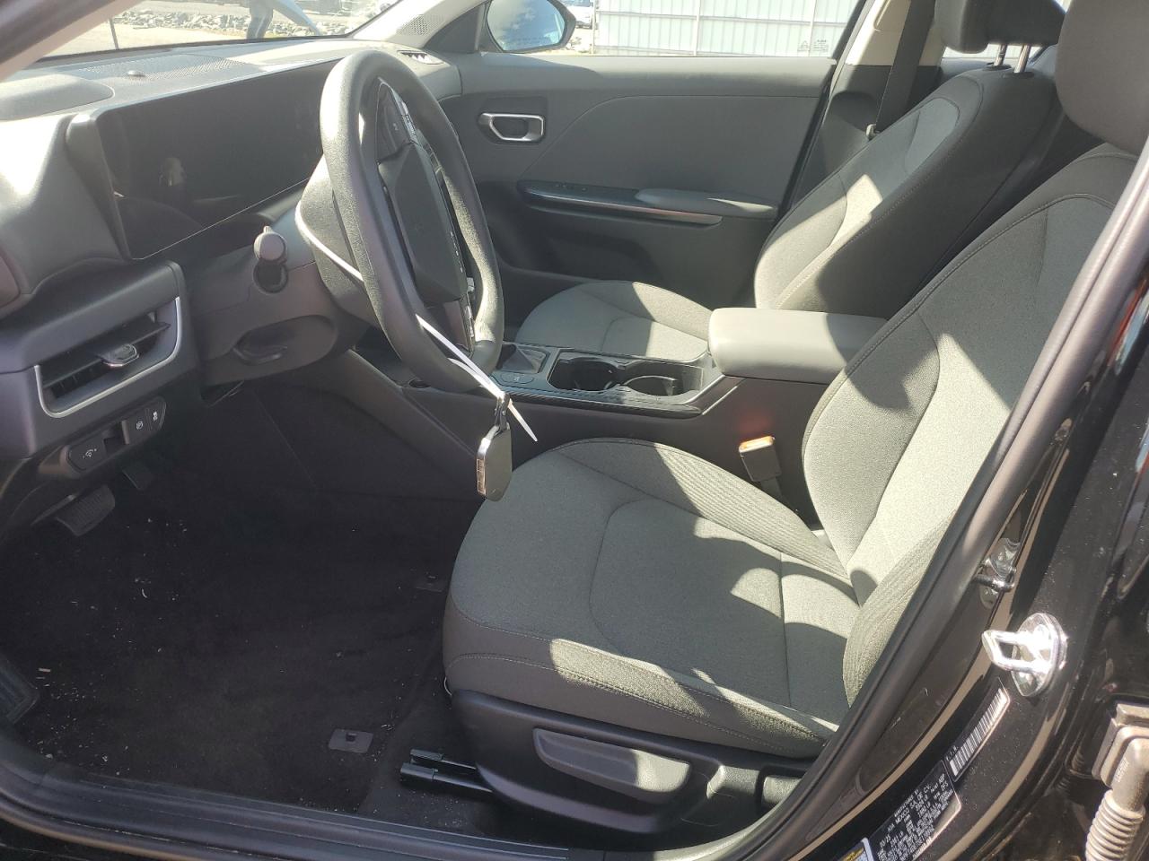 2025 Kia K4 Lx VIN: 3KPFT4DE7SE118992 Lot: 84979585