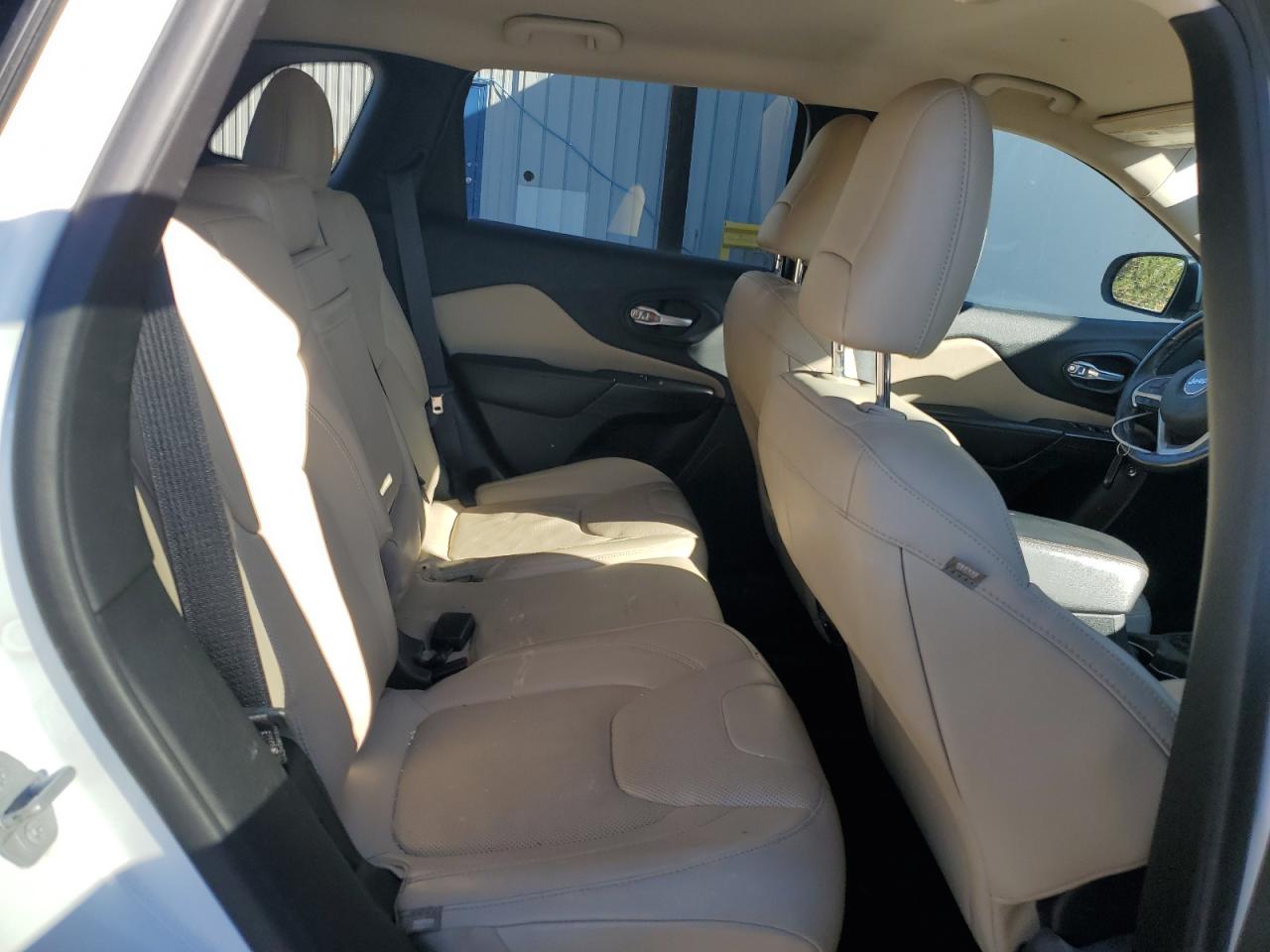 2015 Jeep Cherokee Limited VIN: 1C4PJMDS0FW618729 Lot: 85948615