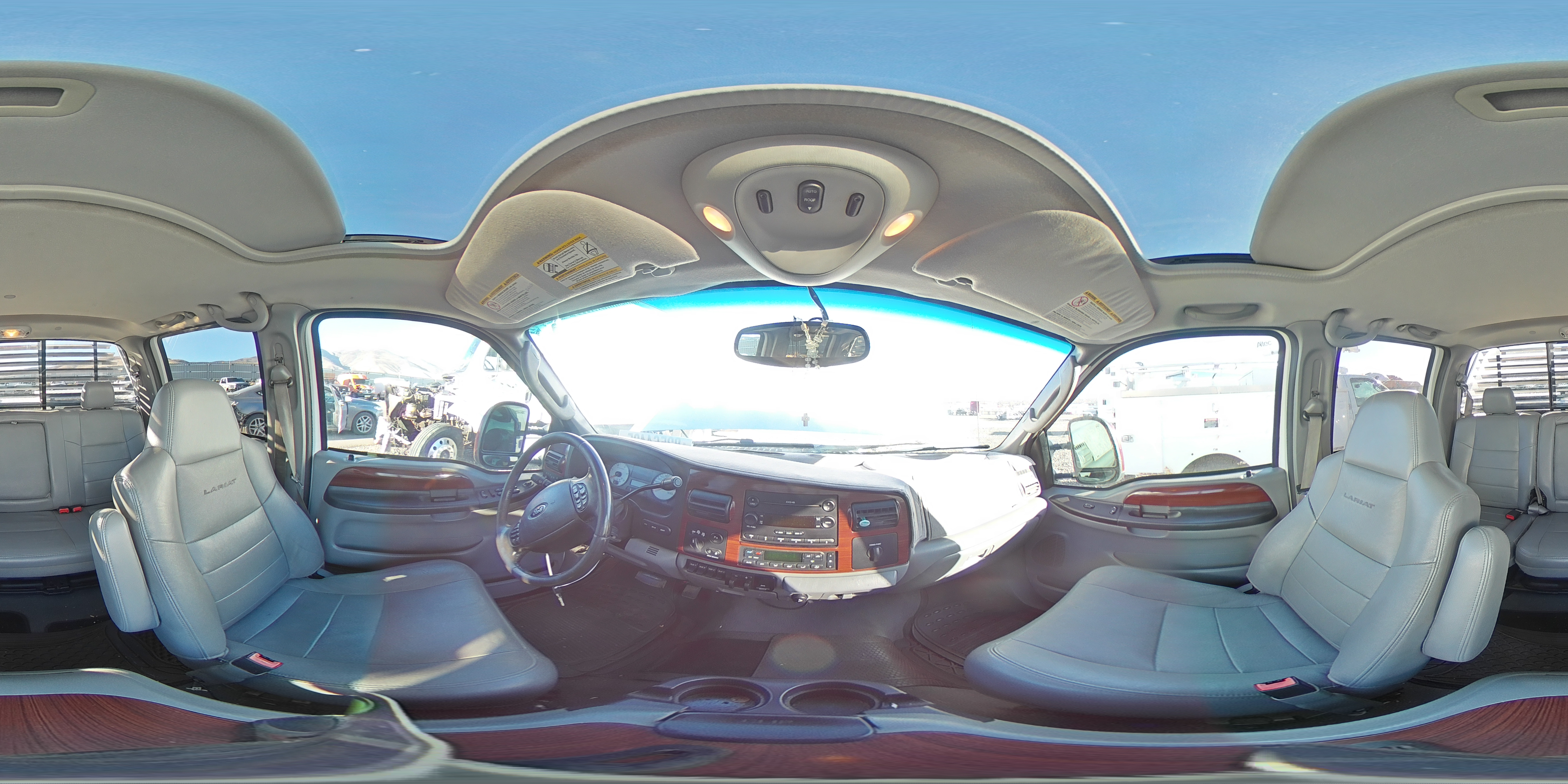 2005 Ford F350 Super Duty VIN: 1FTWW33P95ED32273 Lot: 82564435