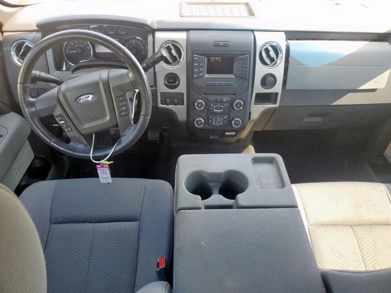 2013 Ford F150 Super Cab VIN: 1FTFX1CF8DFB44393 Lot: 81899575