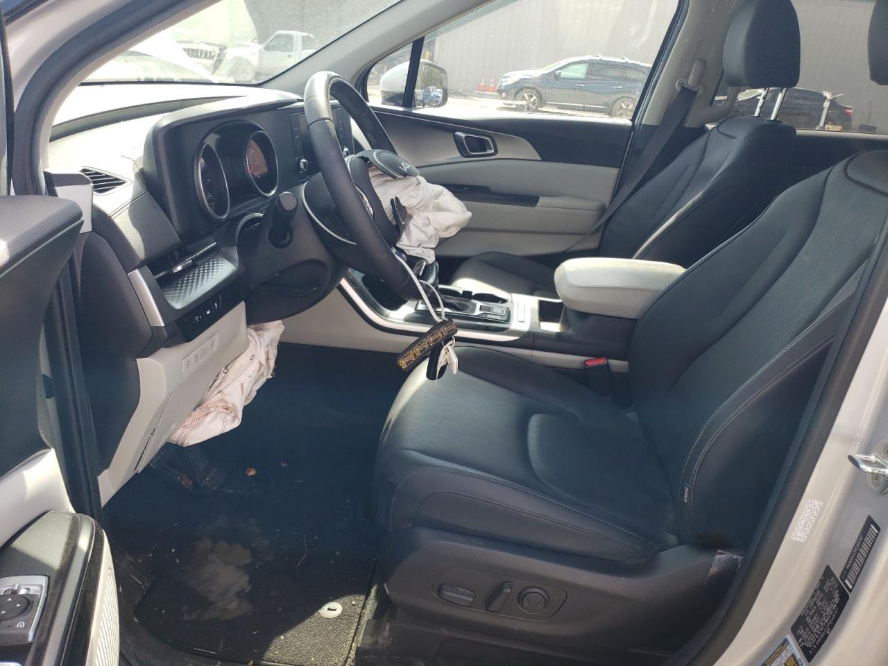 2023 Kia Carnival Lx VIN: KNDNB4H32P6248747 Lot: 84922405