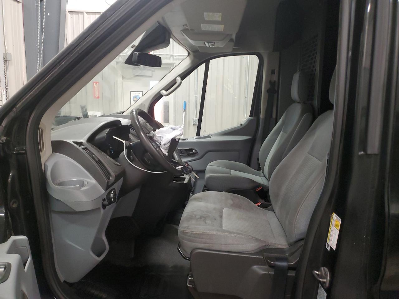 2015 Ford Transit T-250 VIN: 1FTYR2CM9FKB28317 Lot: 84755435