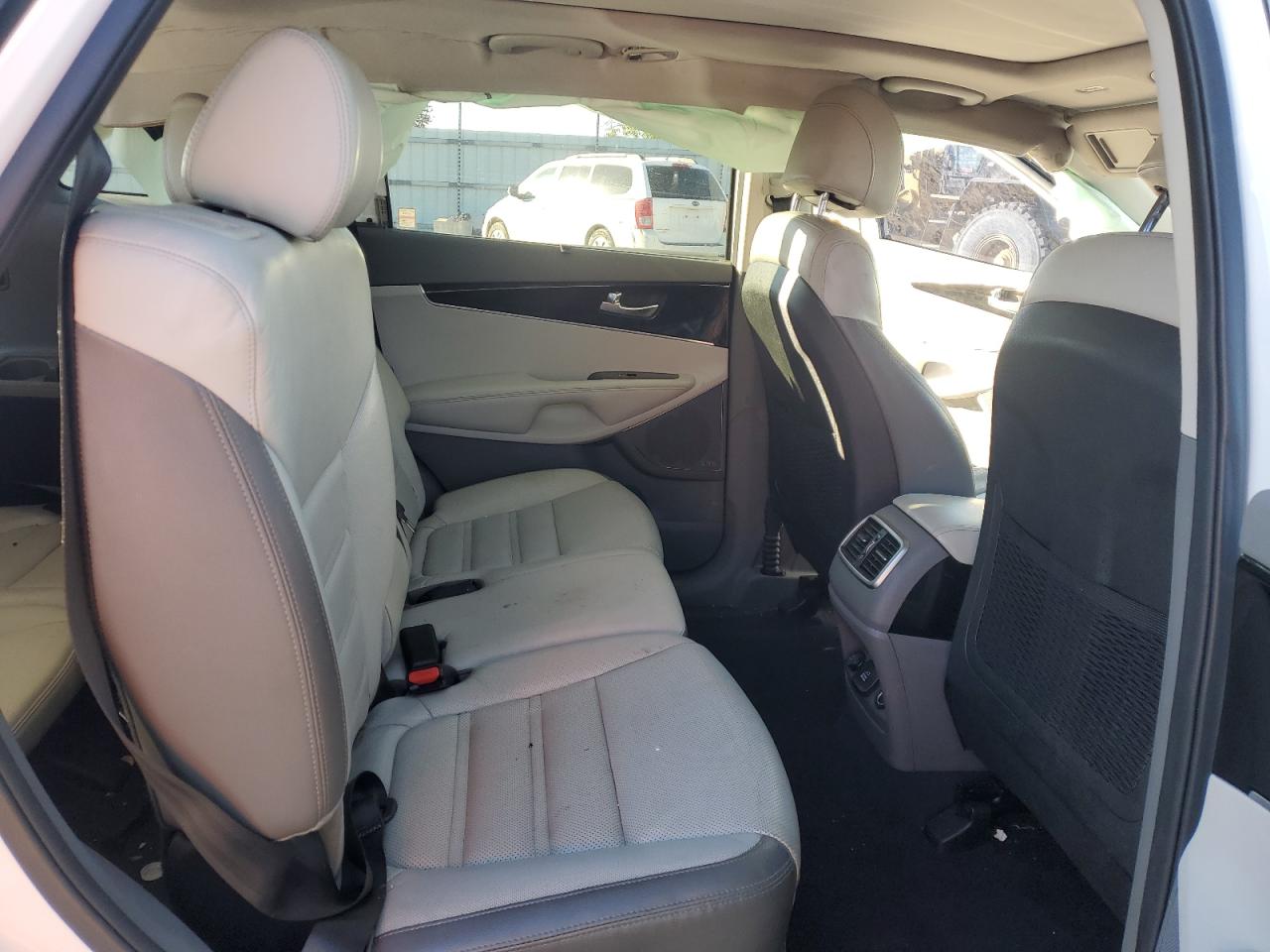 2017 Kia Sorento Sx VIN: 5XYPKDA54HG273751 Lot: 85289265