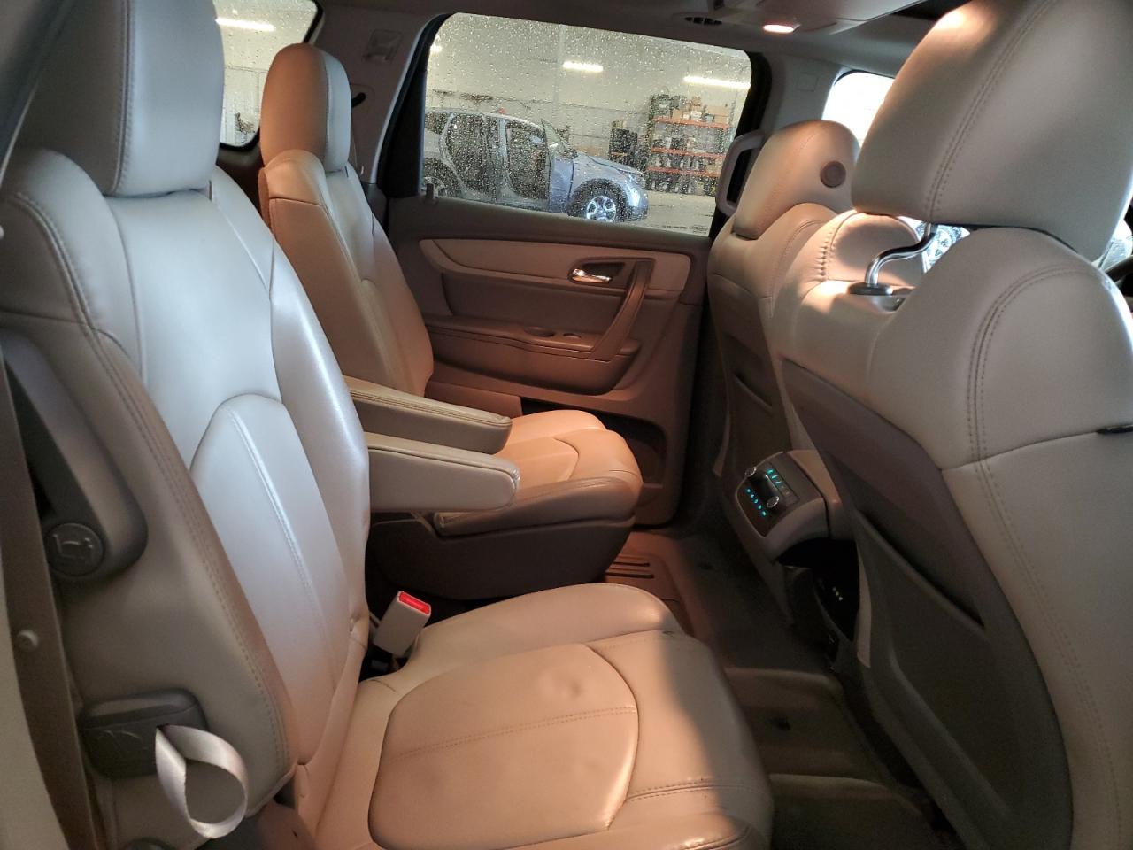 2014 Chevrolet Traverse Lt VIN: 1GNKVHKD5EJ329360 Lot: 82186655