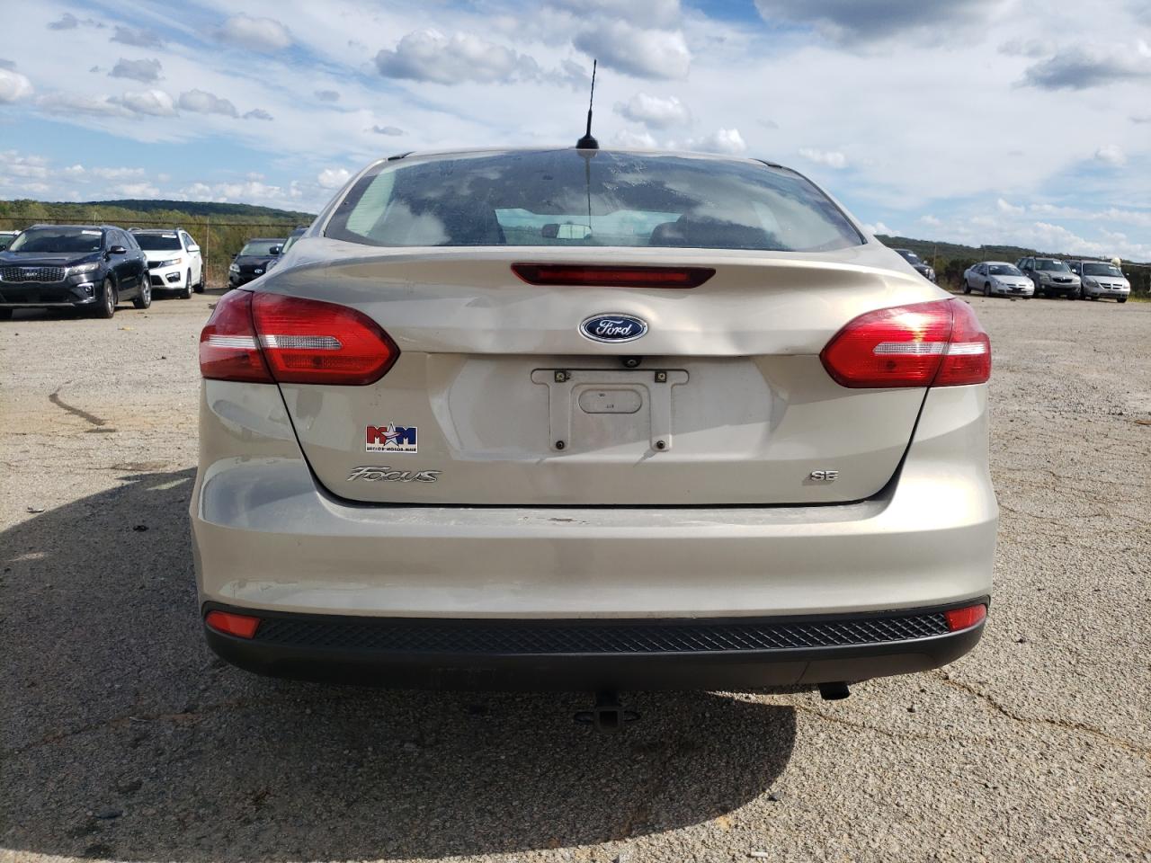 2015 Ford Focus Se VIN: 1FADP3F23FL325813 Lot: 85661485