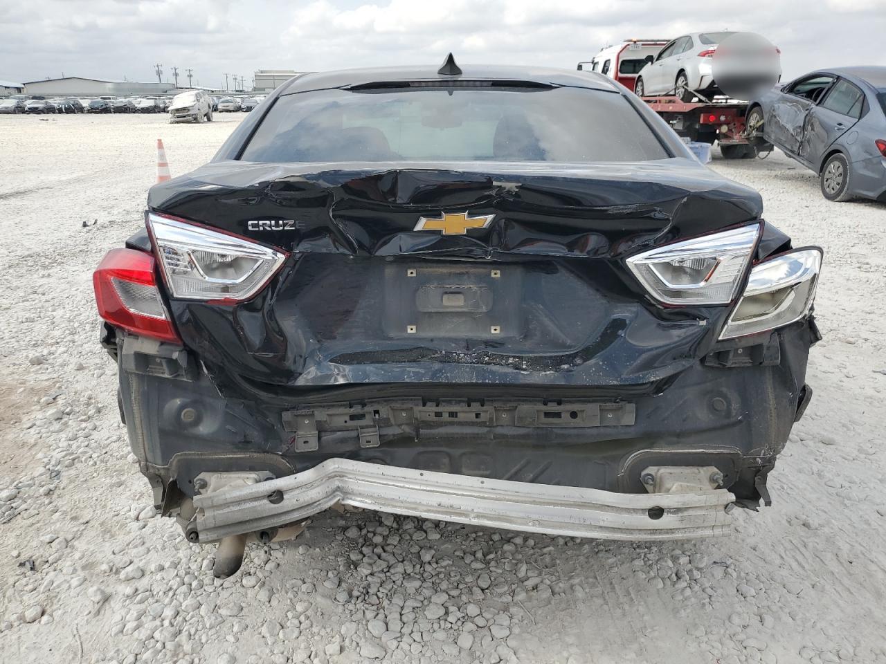 2018 Chevrolet Cruze Ls VIN: 1G1BC5SM9J7214614 Lot: 89664635