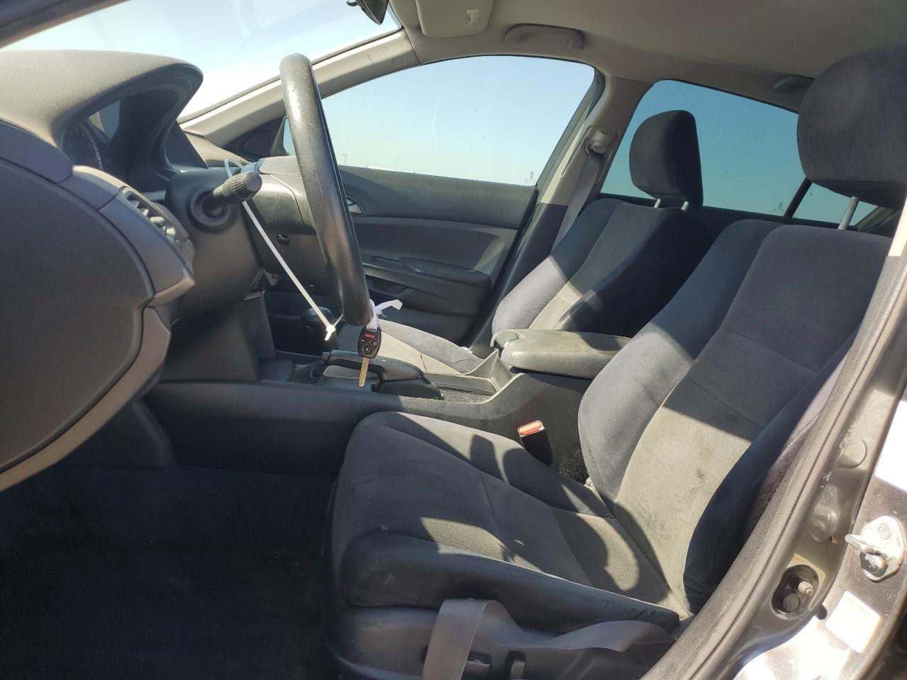 2010 Honda Accord Lxp VIN: 1HGCP2F44AA197850 Lot: 81928935