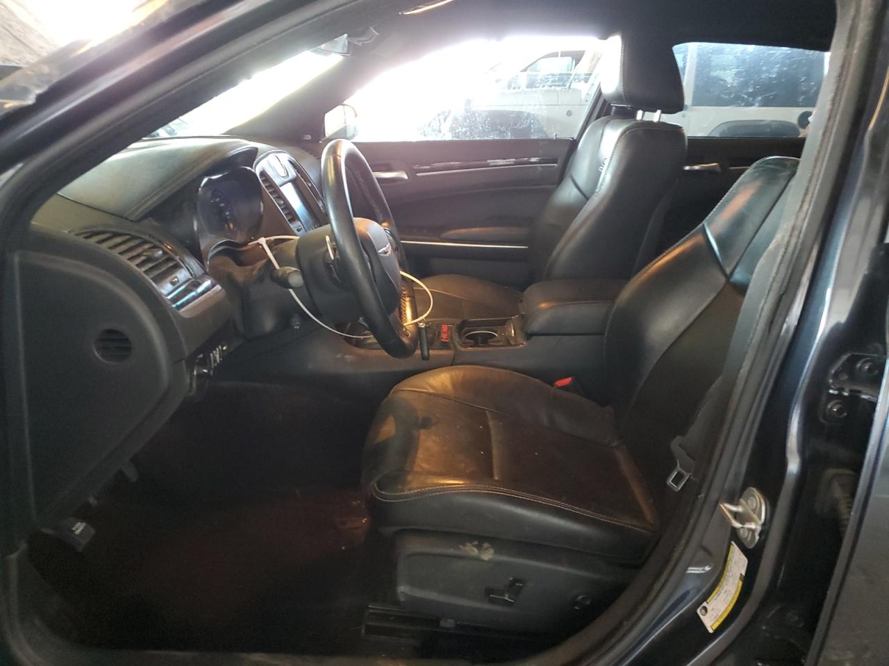 2018 Chrysler 300 S VIN: 2C3CCABT2JH304322 Lot: 87491525