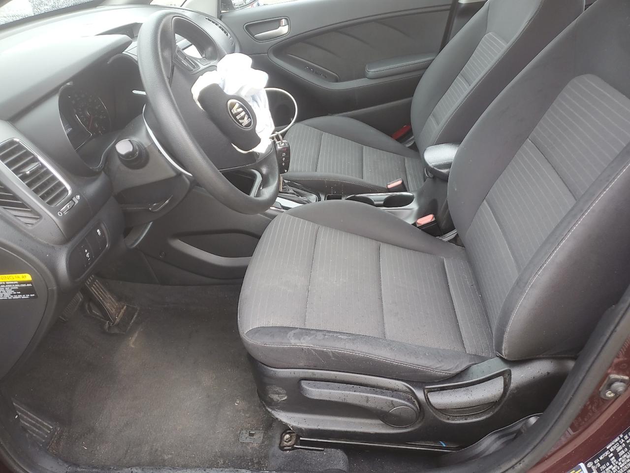 2018 Kia Forte Lx VIN: 3KPFL4A79JE226194 Lot: 82350955