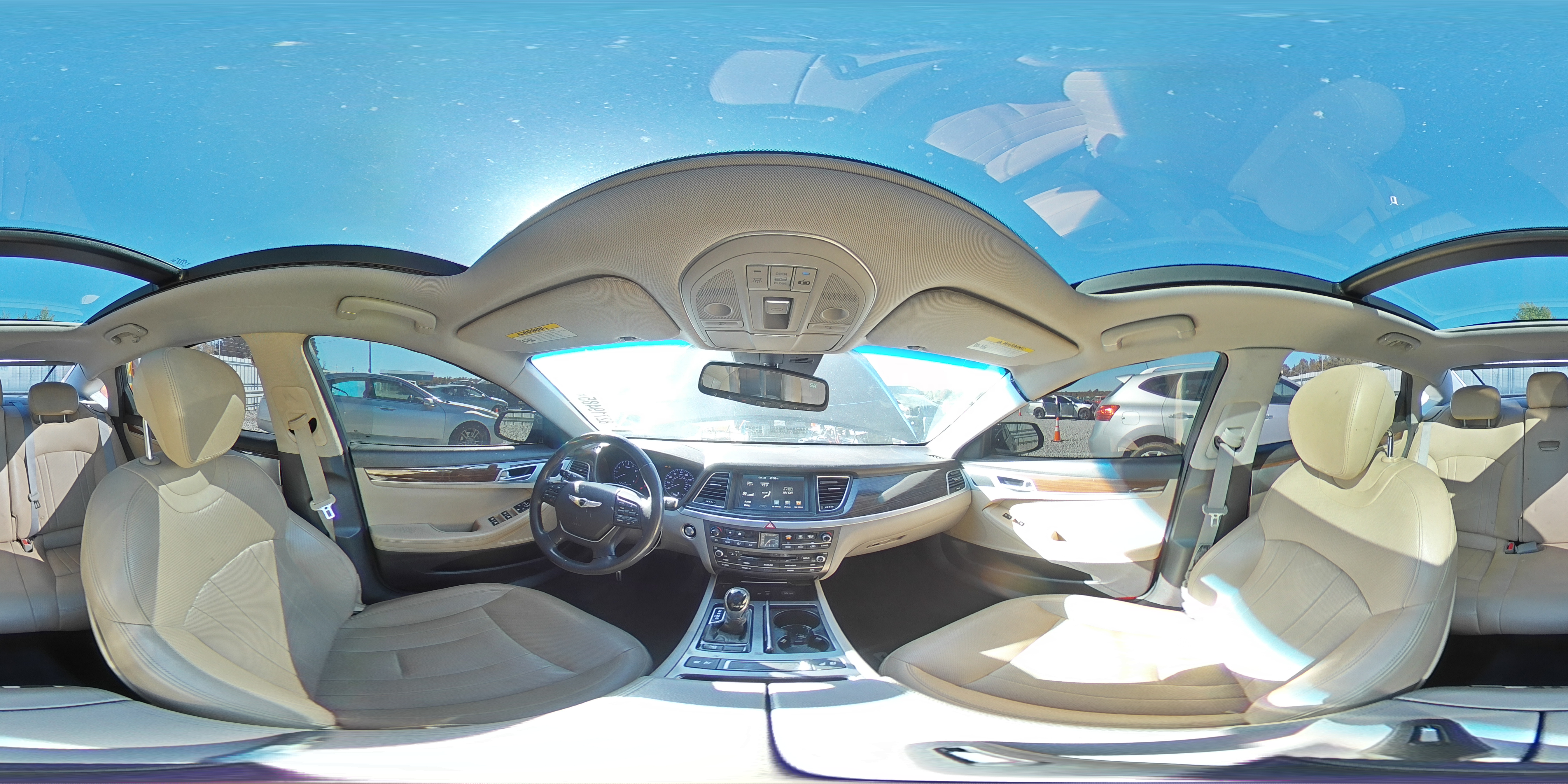 2015 Hyundai Genesis 3.8L VIN: KMHGN4JE2FU081954 Lot: 82719485