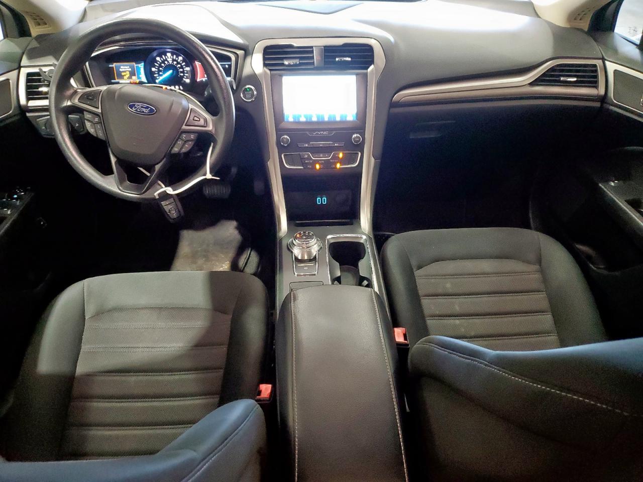 2019 Ford Fusion Se VIN: 3FA6P0LU4KR262777 Lot: 85764055