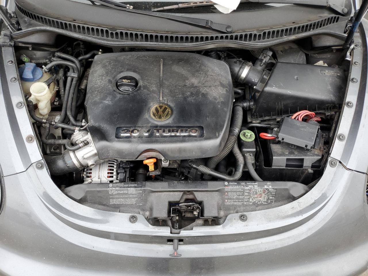 2004 Volkswagen New Beetle Gls VIN: 3VWCD31C04M413824 Lot: 81956255