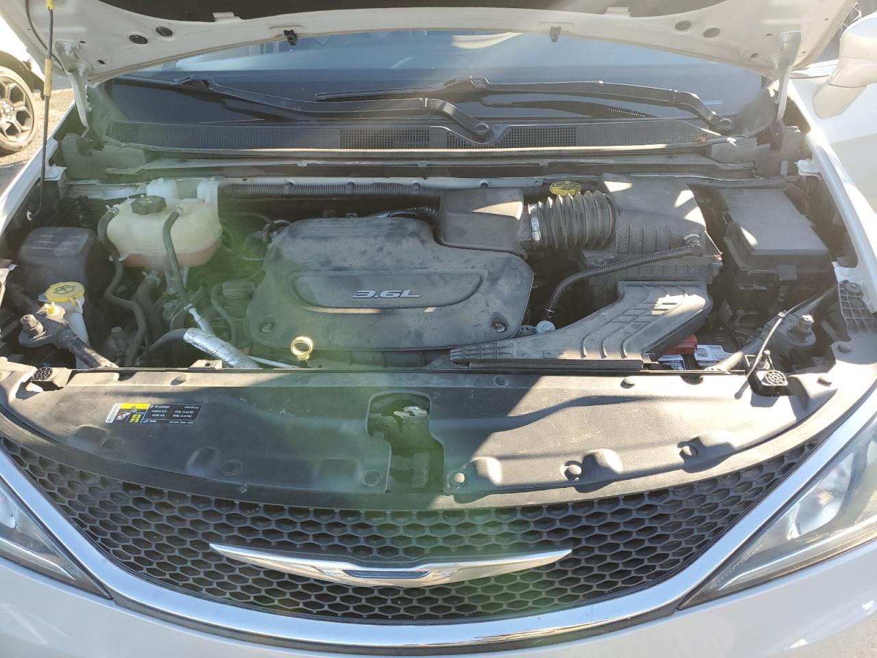 2017 Chrysler Pacifica Touring L VIN: 2C4RC1BG8HR796402 Lot: 82328265