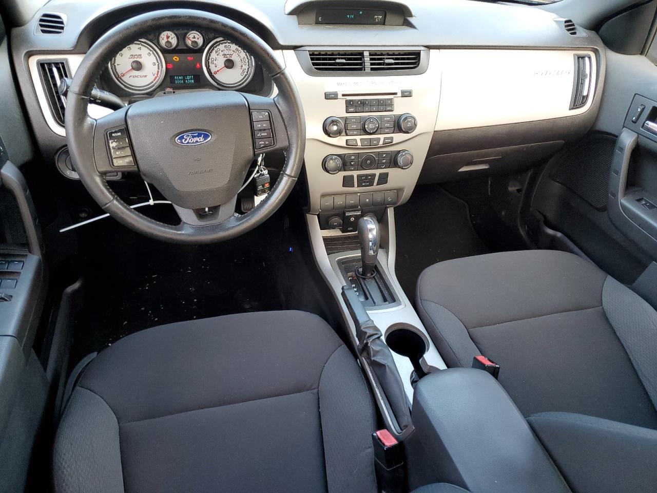 2010 Ford Focus Ses VIN: 1FAHP3GN2AW165392 Lot: 82247065