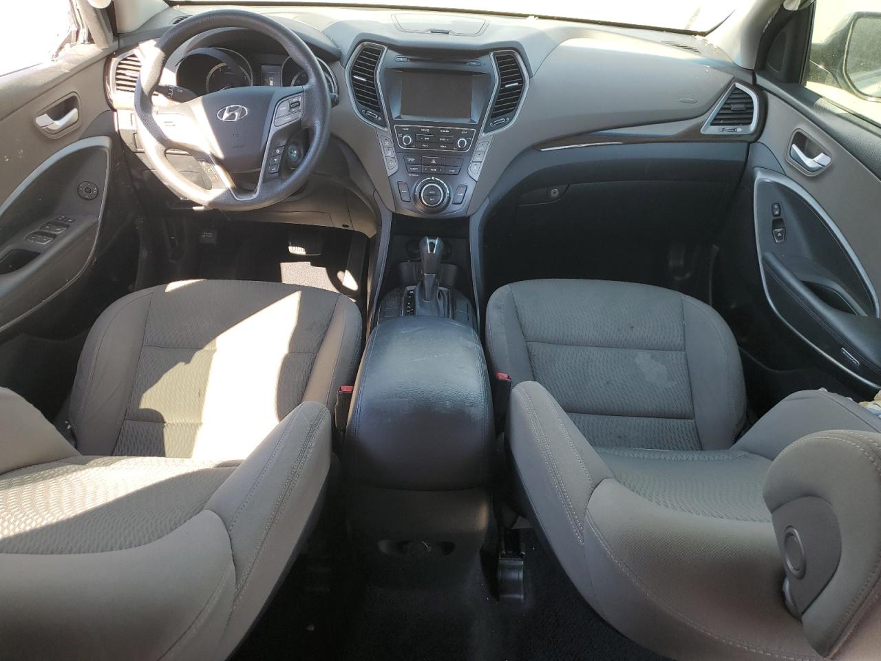 2017 Hyundai Santa Fe Se VIN: KM8SM4HF2HU172253 Lot: 85781145