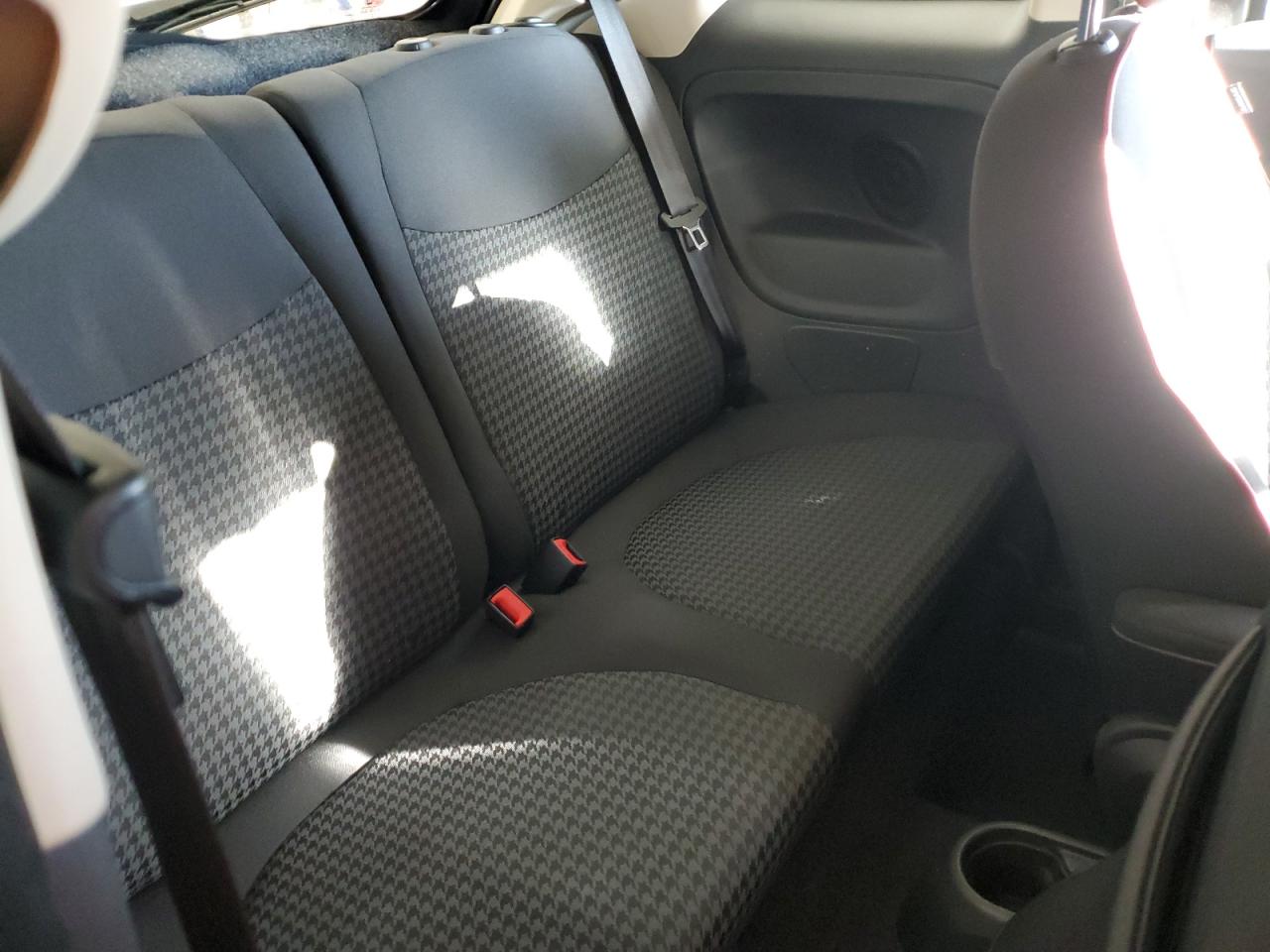 2018 Fiat 500 Pop VIN: 3C3CFFKH9JT377713 Lot: 86249375