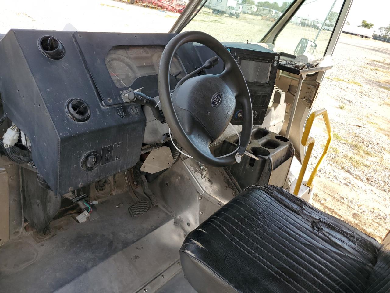 2016 Ford Econoline E450 Super Duty Commercial Stripped Chassis VIN: 1FC3E4KL2GDC13595 Lot: 84535085