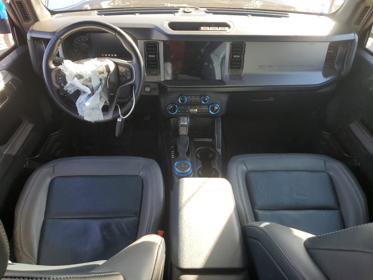 2022 Ford Bronco Base VIN: 1FMEE5BP0NLB46415 Lot: 85688425