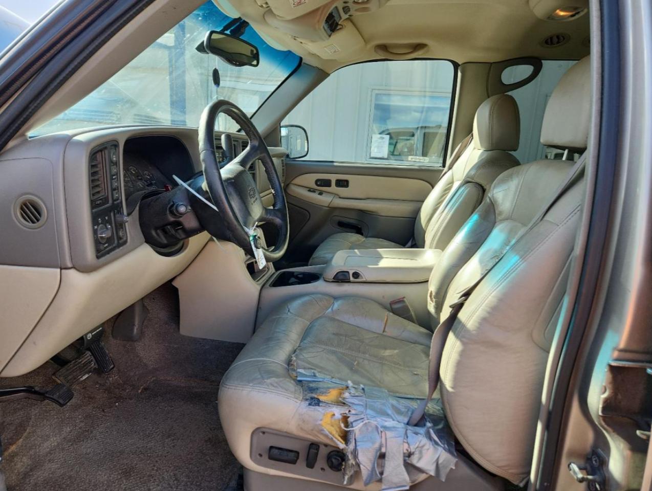 2000 Chevrolet Tahoe K1500 VIN: 1GNEK13T5YJ138870 Lot: 90851735