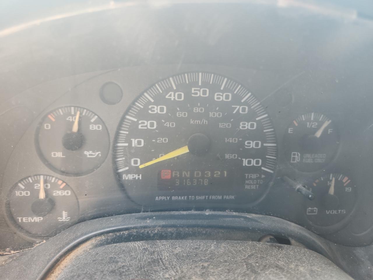 2000 Chevrolet Express G2500 VIN: 1GCFG25WXY1203918 Lot: 85143135