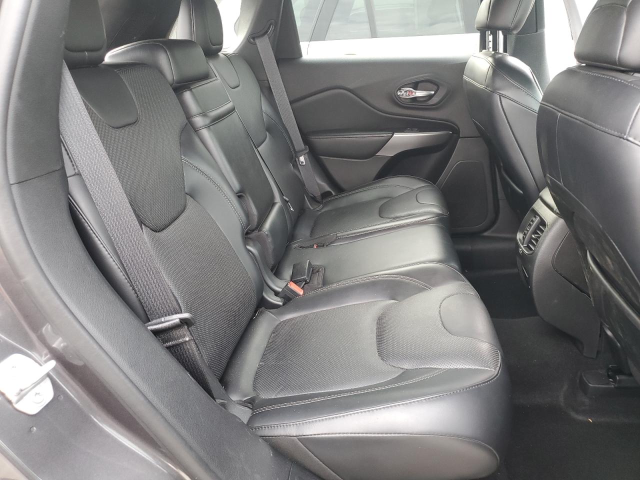 2019 Jeep Cherokee Limited VIN: 1C4PJMDN8KD334023 Lot: 86085815