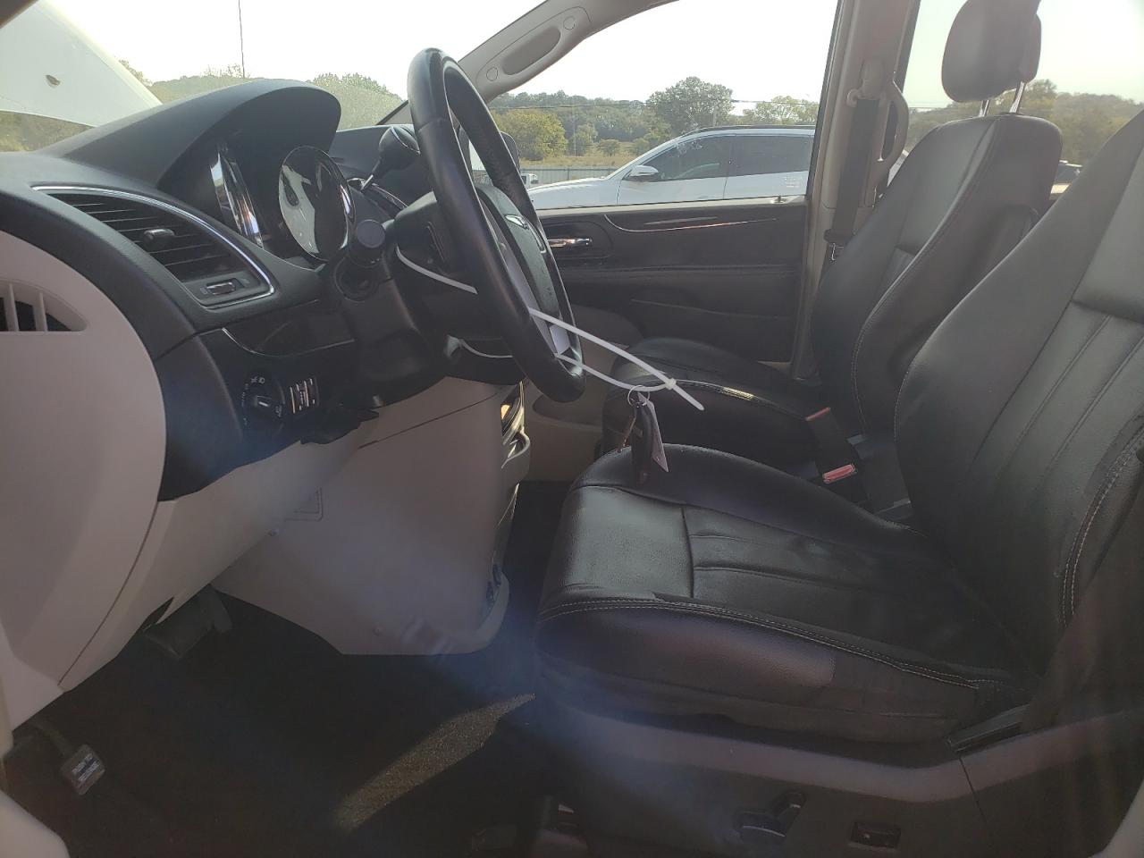 2014 Chrysler Town & Country Touring VIN: 2C4RC1BG4ER383419 Lot: 82003215