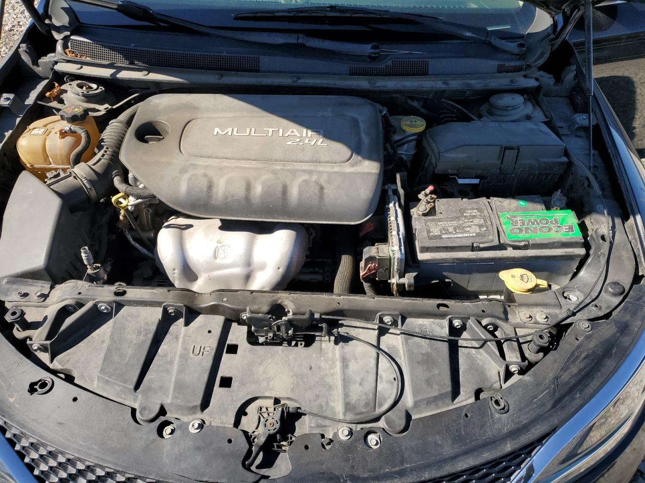 2015 Chrysler 200 Limited VIN: 1C3CCCAB8FN744242 Lot: 82416315