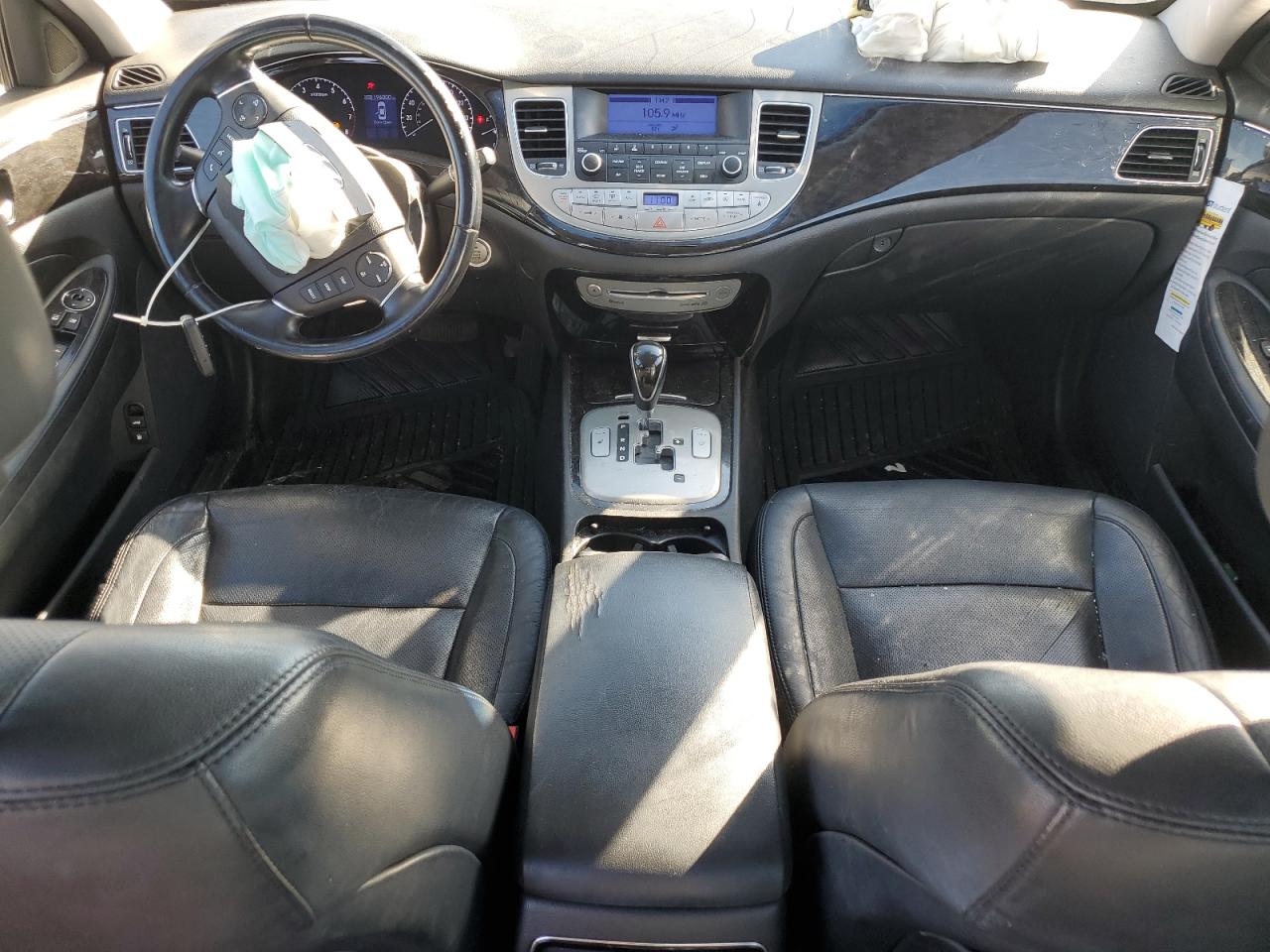 2013 Hyundai Genesis 3.8L VIN: KMHGC4DD1DU225161 Lot: 90030135