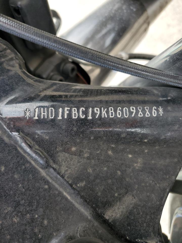 2019 Harley-Davidson Flhr VIN: 1HD1FBC19KB609886 Lot: 90216315
