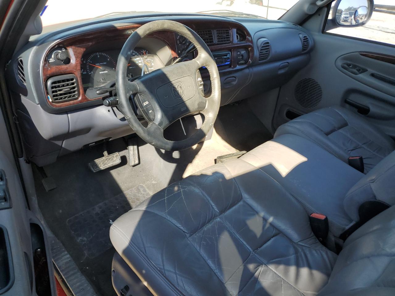 1998 Dodge Ram 2500 VIN: 1B7KC23D4WJ140338 Lot: 87058165