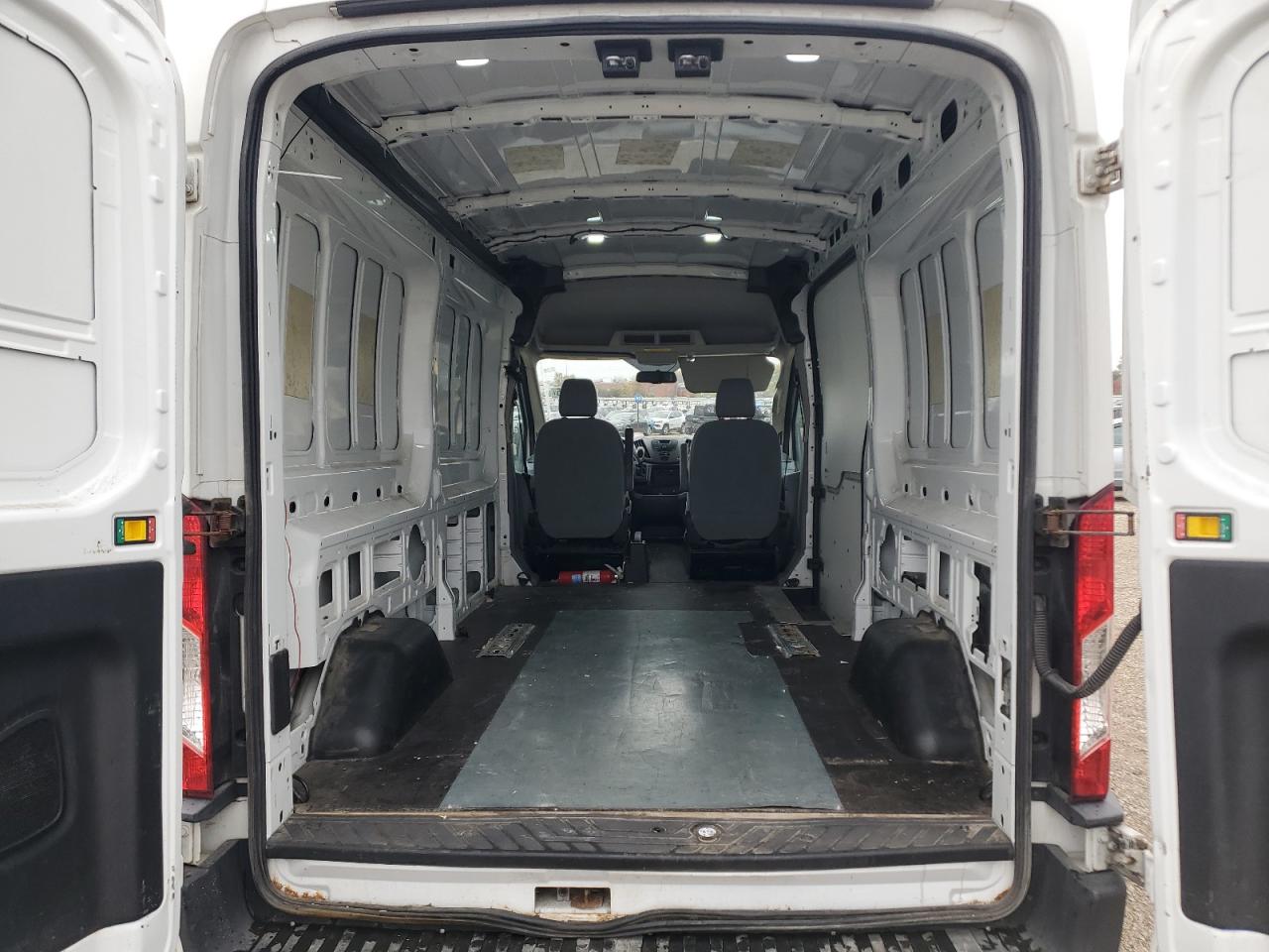 2015 Ford Transit 250 Delivery Van VIN: 1FTNR2CM6FKA90838 Lot: 89876425