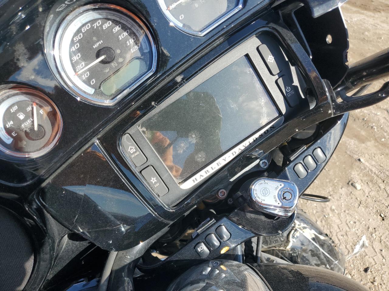 2015 Harley-Davidson Flhtkl Ultra Limited Low VIN: 1HD1KKL16FB673756 Lot: 90855575