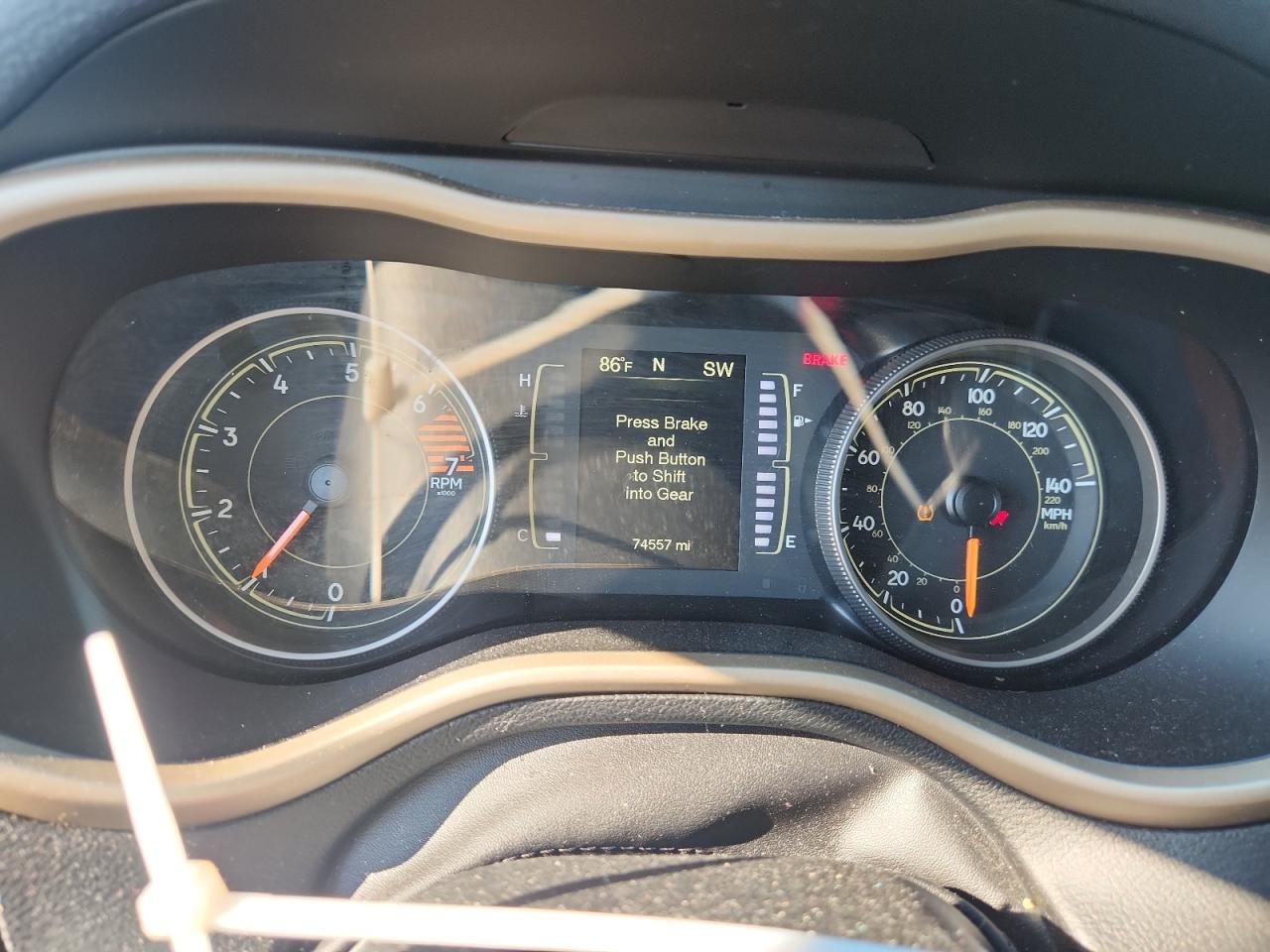 2018 Jeep Cherokee Latitude VIN: 1C4PJLCB2JD566830 Lot: 83982745