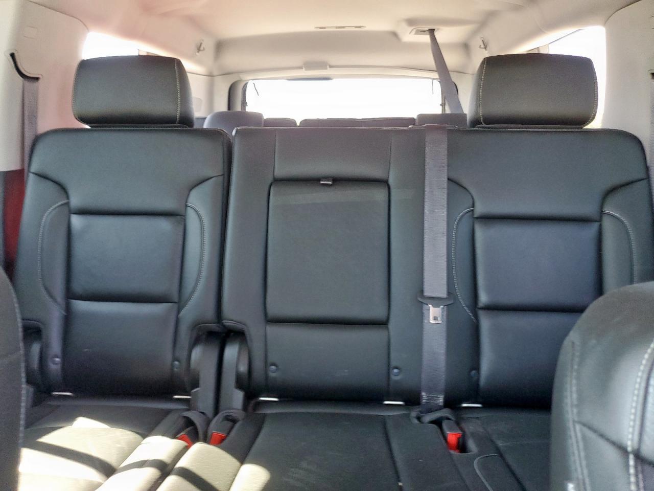 2017 Chevrolet Suburban C1500 Lt VIN: 1GNSCHKC4HR274595 Lot: 82480045