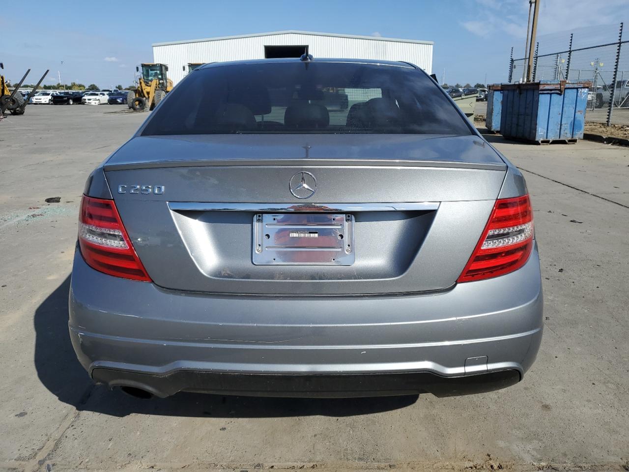2012 Mercedes-Benz C 250 VIN: WDDGF4HB4CR203585 Lot: 85945845